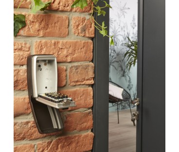 Skrytka na klucze z szyfrem Master Lock 5423EURD