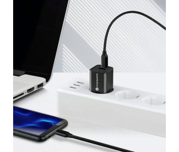 KABEL USB-C / USB-C everActive CBB-1PD5 100cm PD 100W 5A