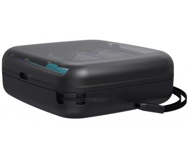 Ładowarka do akumulatorów cylindrycznych Li-ion 1,5V / Ni-MH AA / AAA Xtar BC4