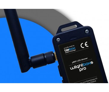 Moduł oświetelniowy wlightboxs pro z zewnętrzną anteną Blebox