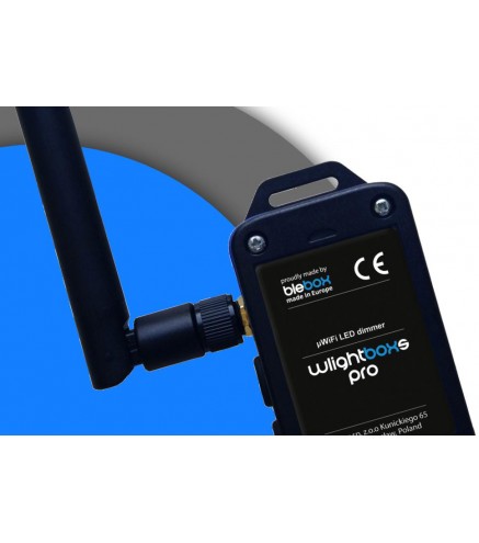 Moduł oświetelniowy wlightboxs pro z zewnętrzną anteną Blebox